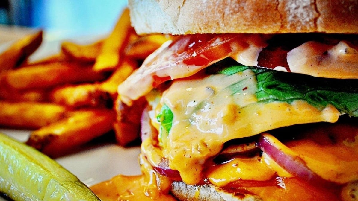 Juicy Burger.